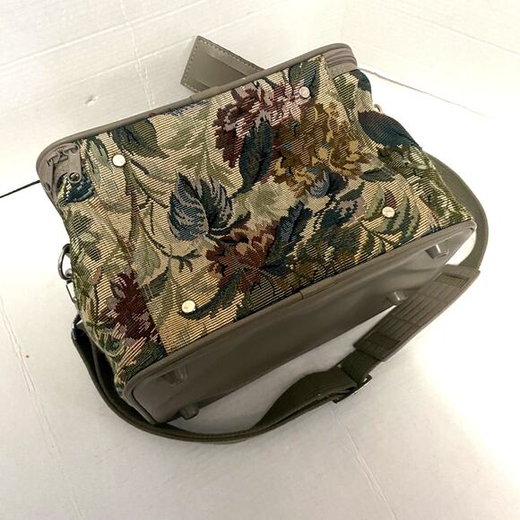 Diane von Furstenberg Vintage Floral Tapestry Travel Makeup Case 9"x12" - Picture 16 of 16